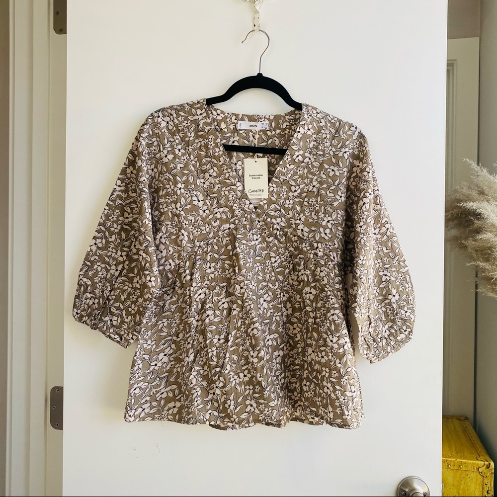 NWT MNG Floral Pleated Blouse